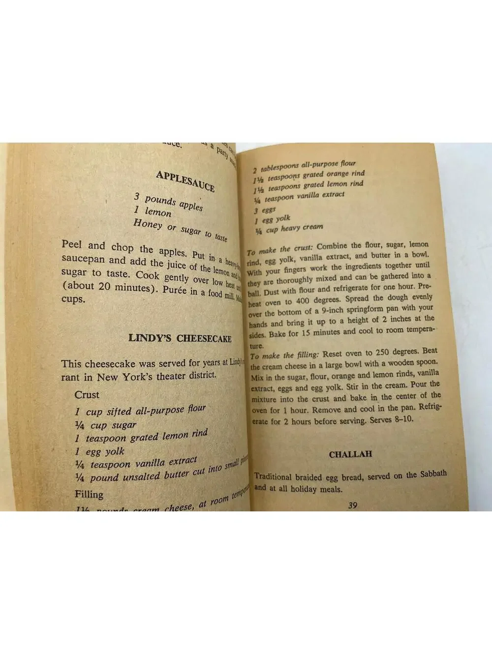Vintage Holiday Recipes Cookbook by Moira Hodgson (1981)